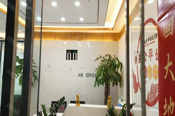 郑州绿地之窗
