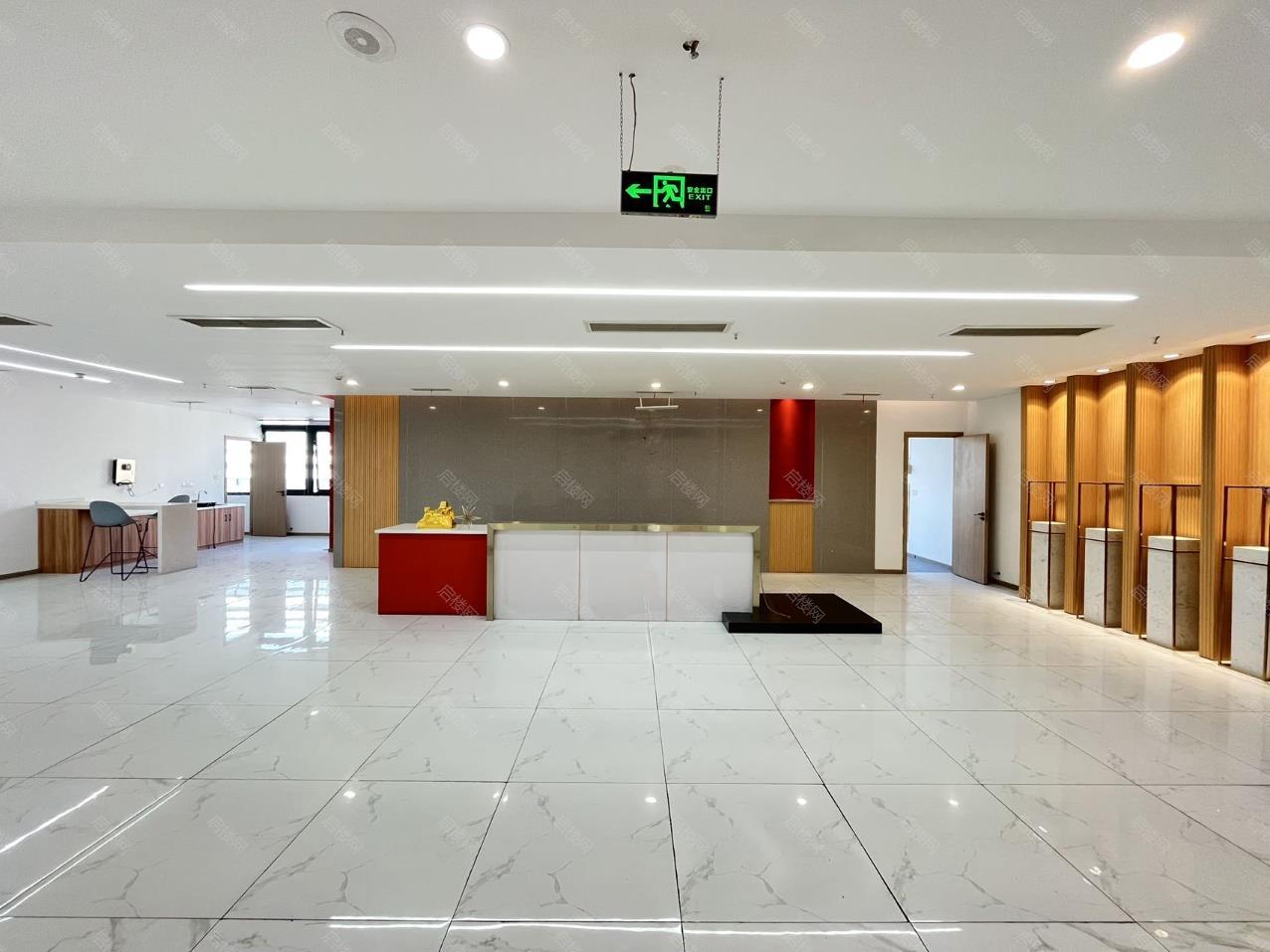 绿地跨贸港产业展示中心（绿地新里城）
