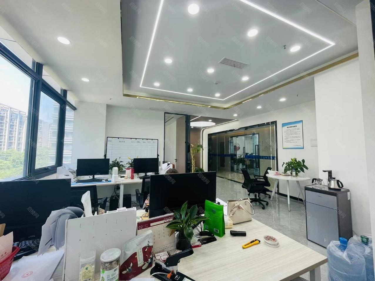 绿地跨贸港产业展示中心（绿地新里城）