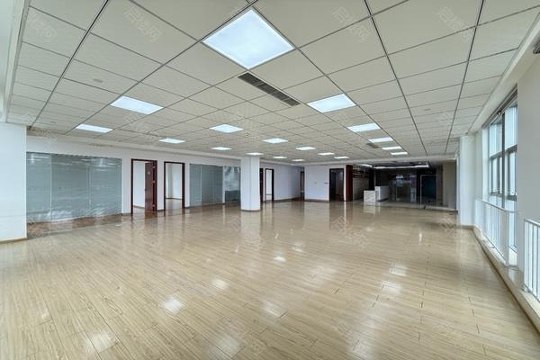 中建发展大厦