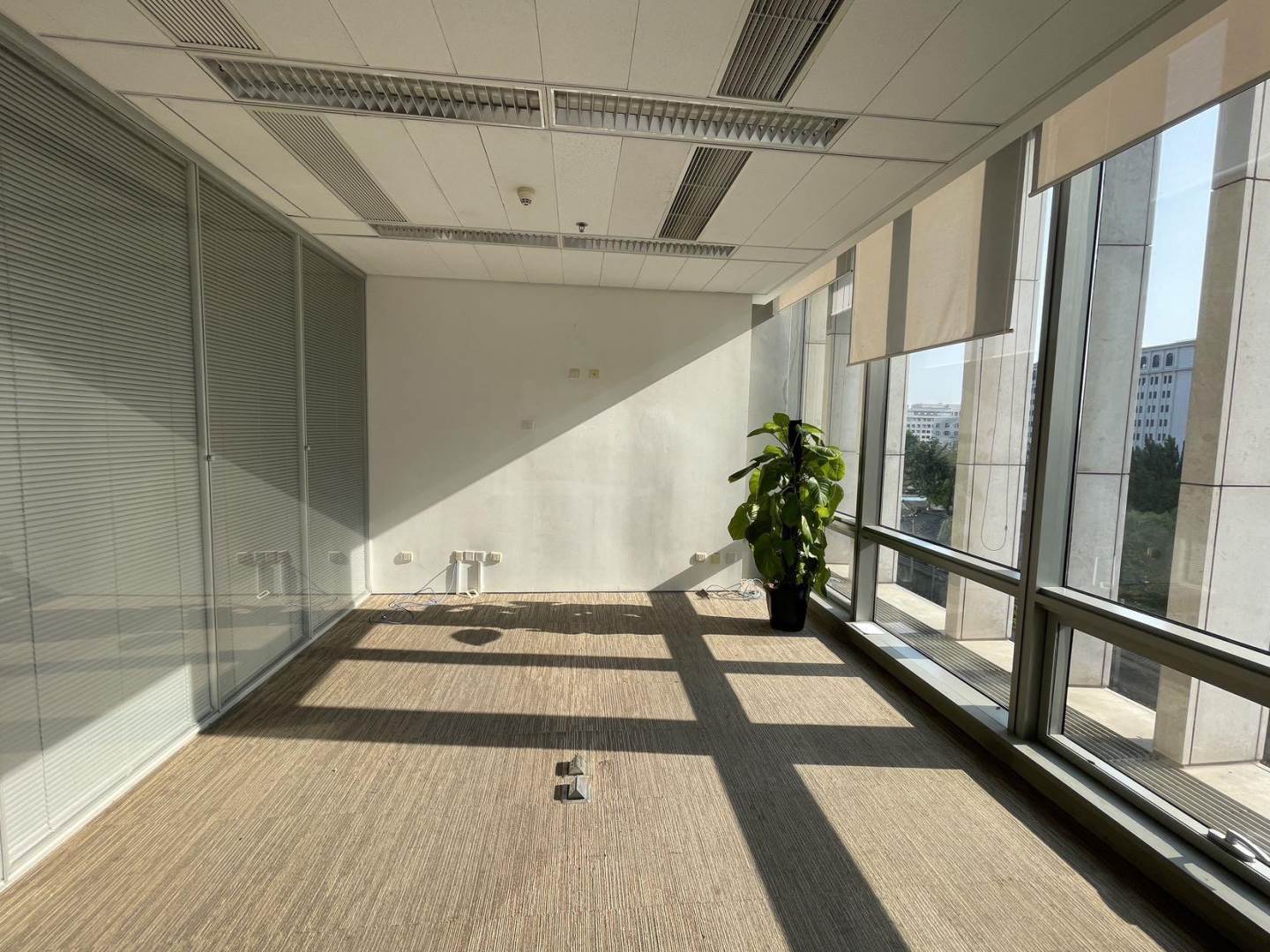 新保利大厦出租房图片