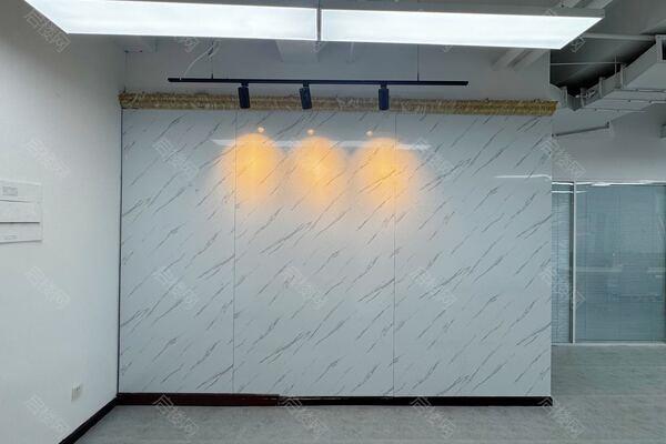 蓝堡国际中心出租房图片