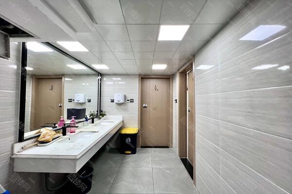 国联万众出租房图片