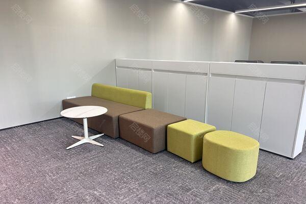 万企利科创中心出租房图片