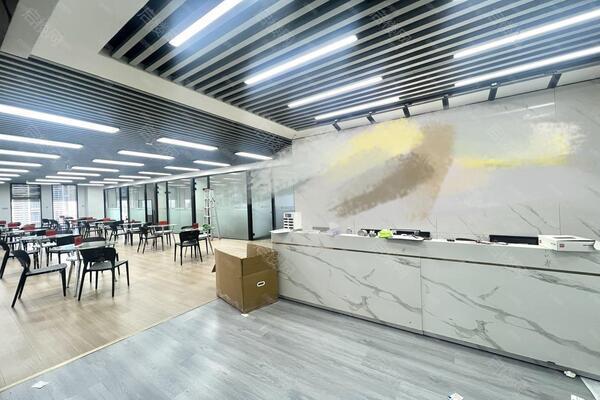 绿地兴贸中心出租房图片