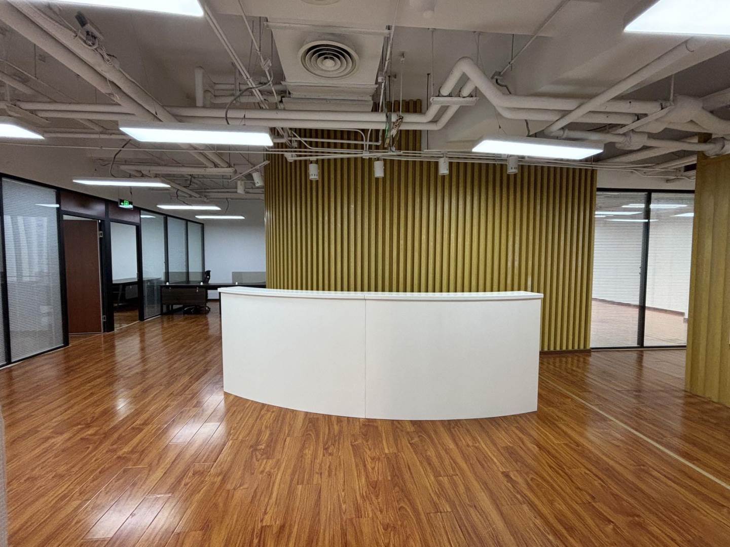 丽金智地中心出租房图片