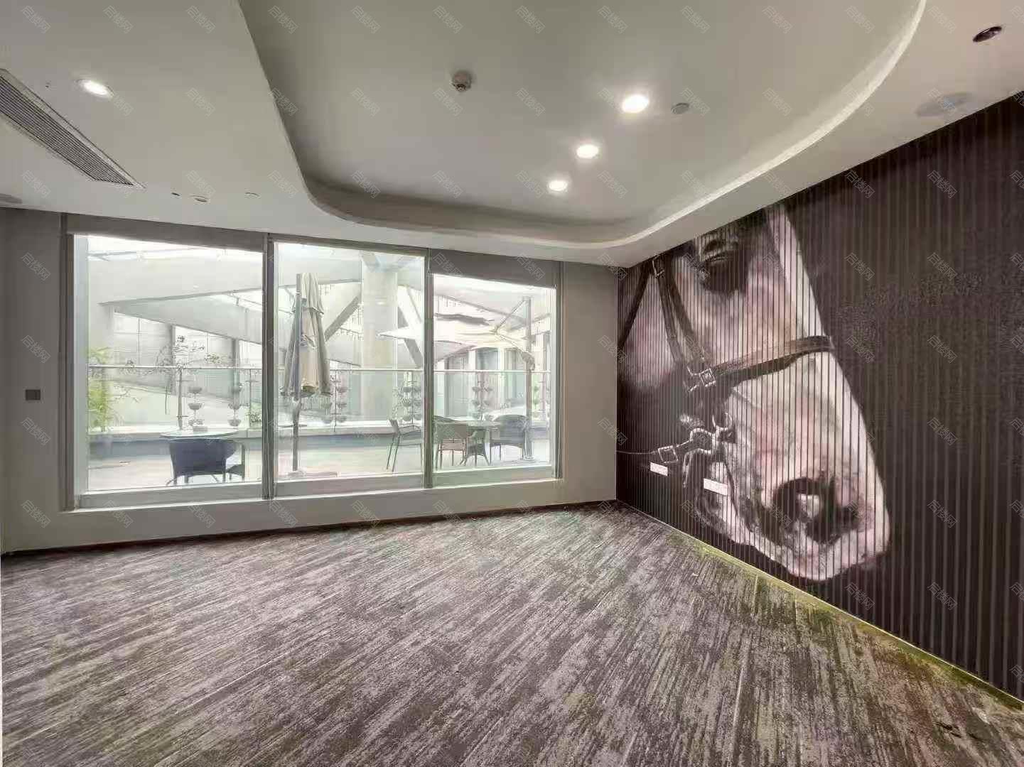 万基商务大厦