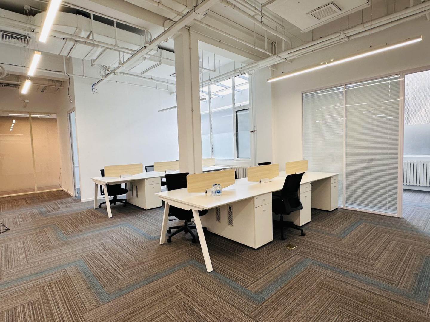 雪莲亮点文创园出租房图片