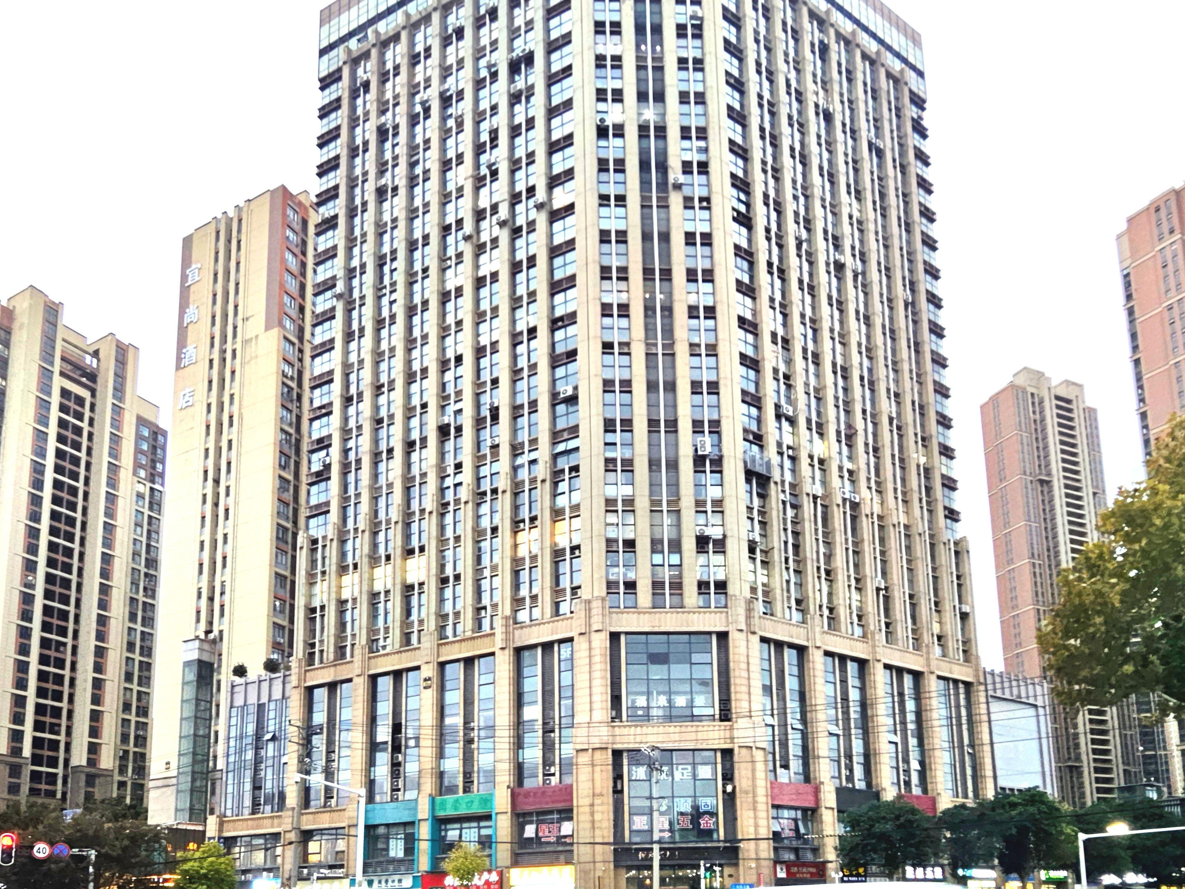 保利香槟国际