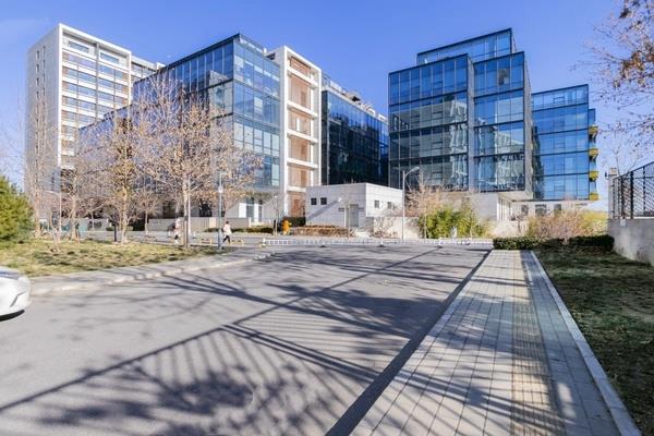 宏远临空总部港