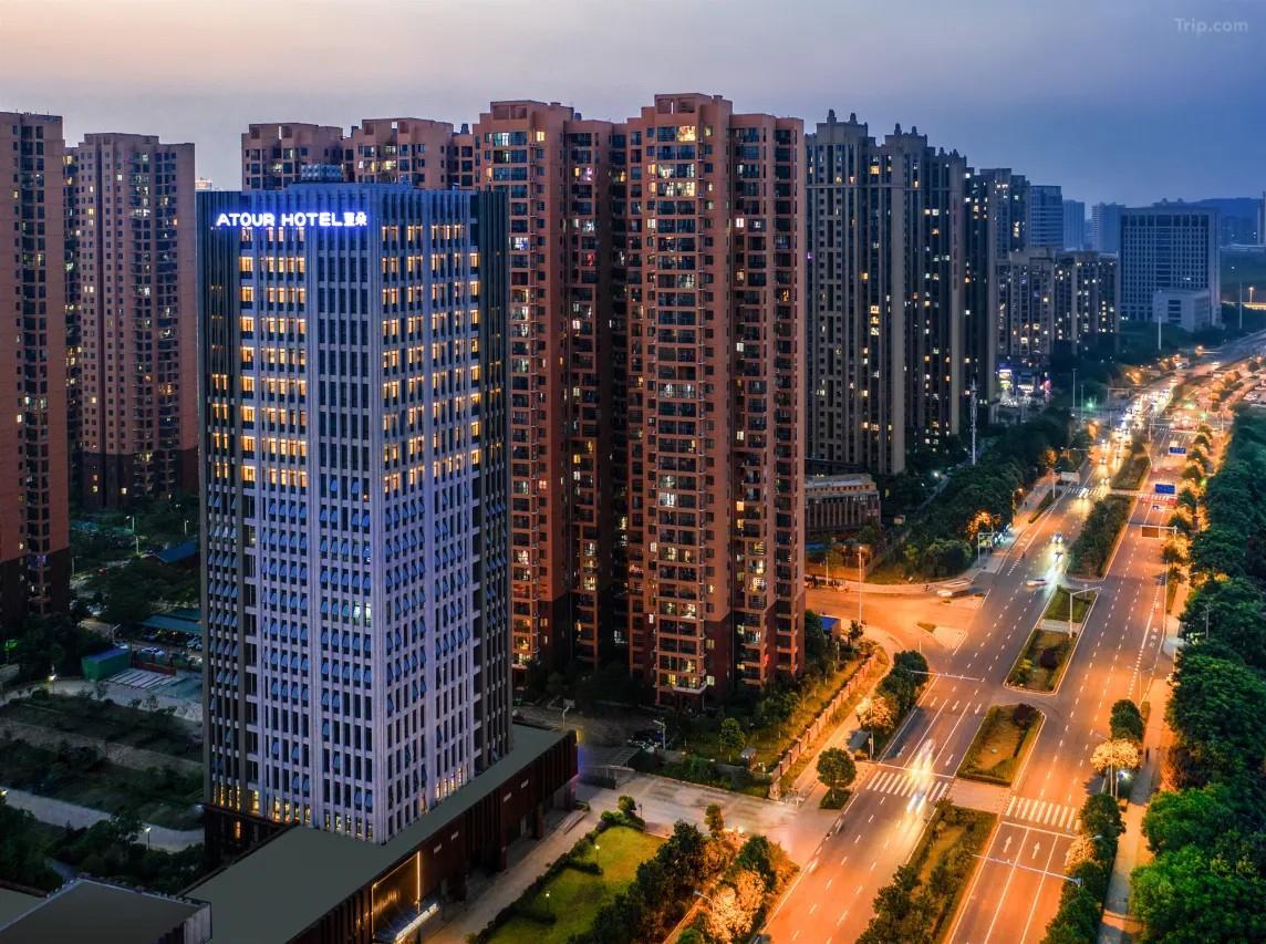 隆越大厦